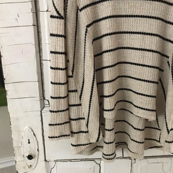 Last Chance⚡️Eri + Ali Anthropologie Ludington top - Picture 3 of 7